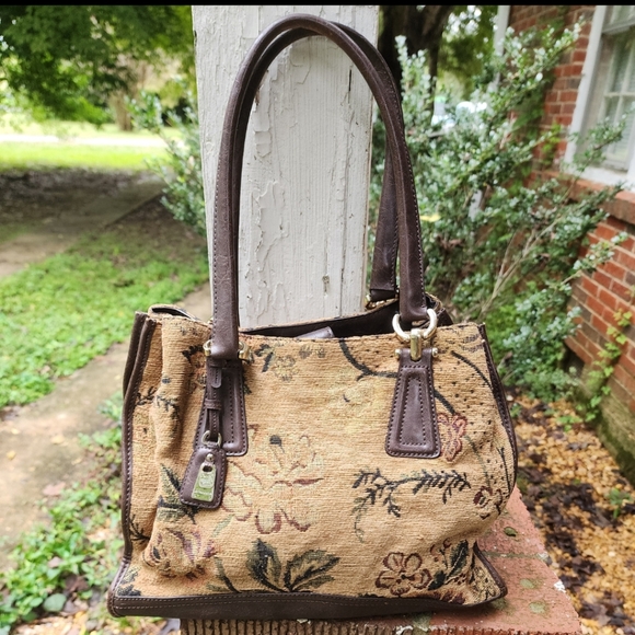 VINTAGE Golden Threaded Floral Tapestry & Leather Large Liz Claiborne Hand Bag - Picture 4 of 17